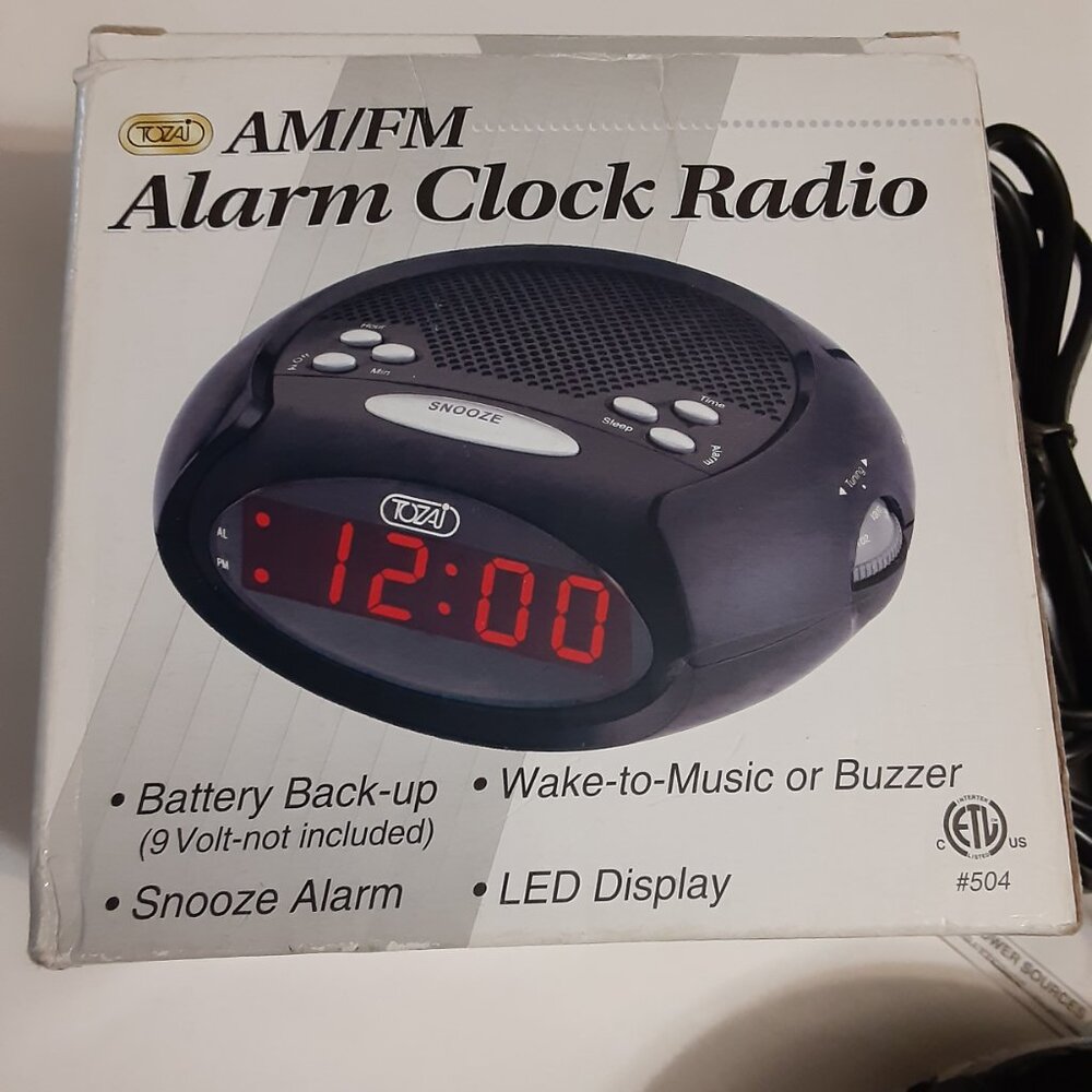 Tozai AM/FM Alarm Clock Radio